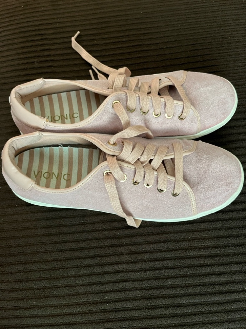 Vionic Women's Brinley Blush Pink Suede Lace-Up Sneakers - Picture 4 of 6